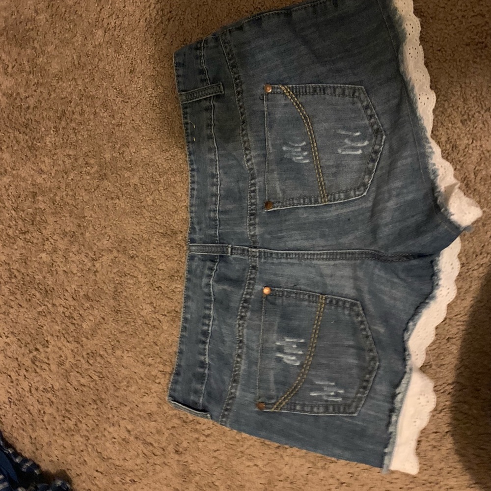 Shorts - Picture 2 of 2
